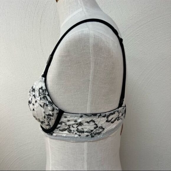NWT Victoria’s Secret Body By Victoria Black & White Unlined Demi Sz 34DD - Picture 5 of 8